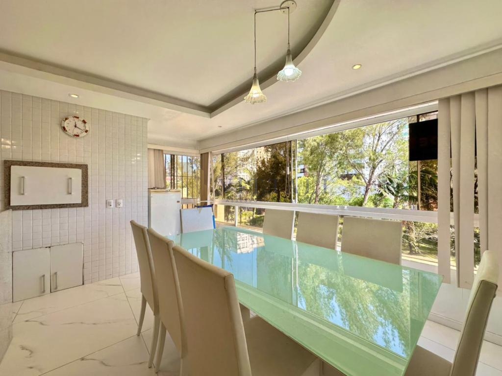 Apartamento 3 Dormitórios